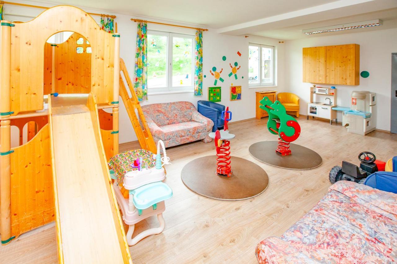 Kinderhotel Schneekonig Патергассен Экстерьер фото